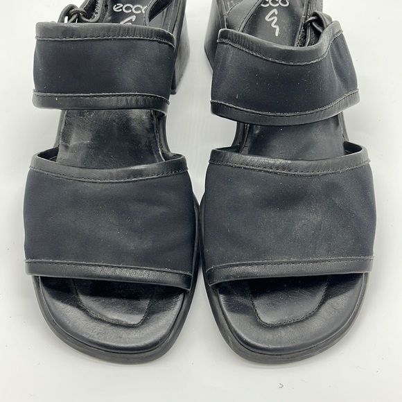 ECCO Black Strappy Leather Canvas Block Heel Open Toed Sandals Size 7 - Picture 2 of 14